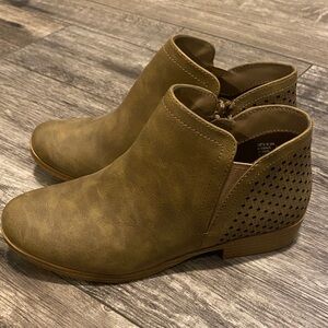 Girls Brown Ankle Boots